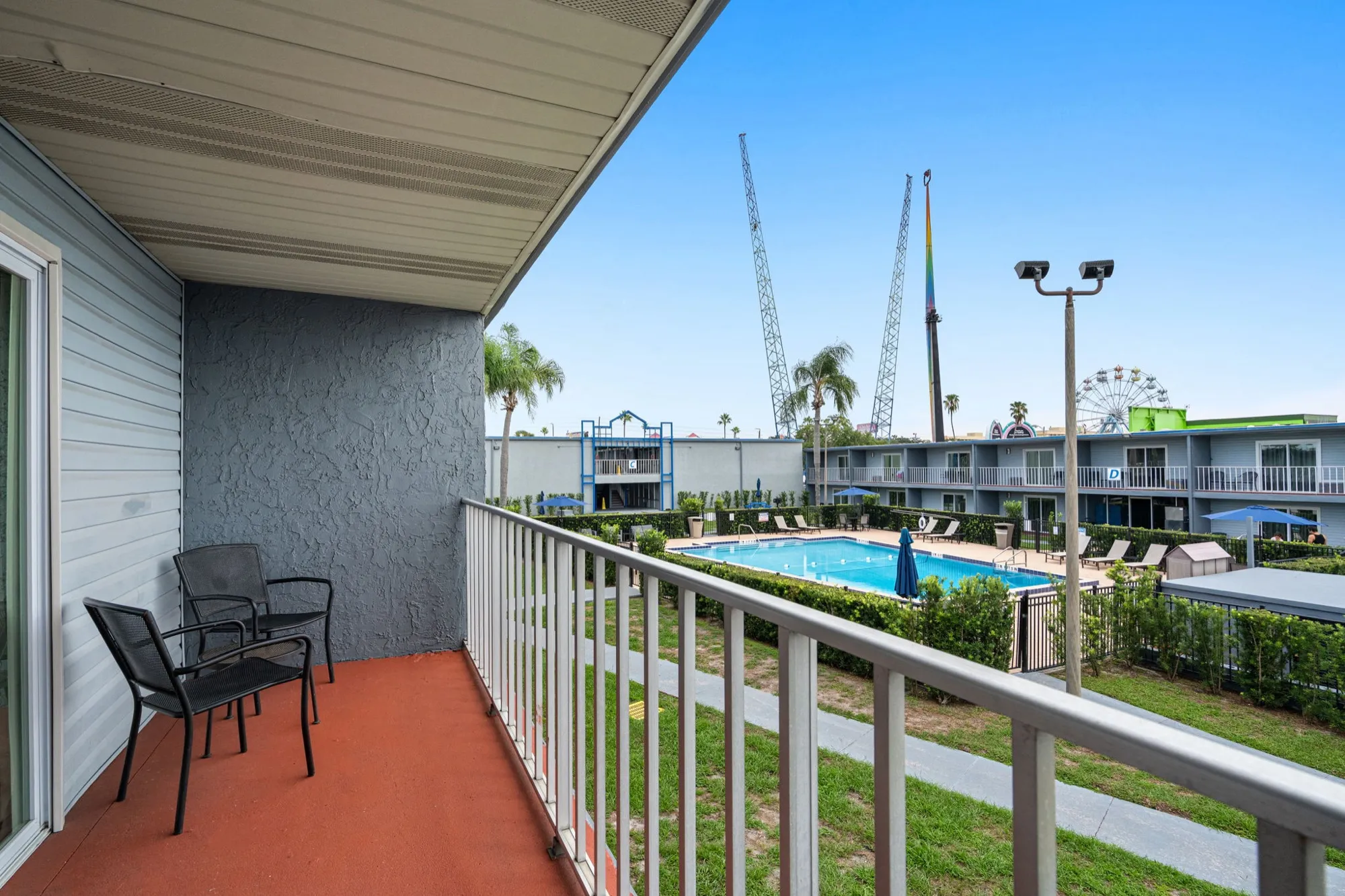 One-Bedroom, Pool View